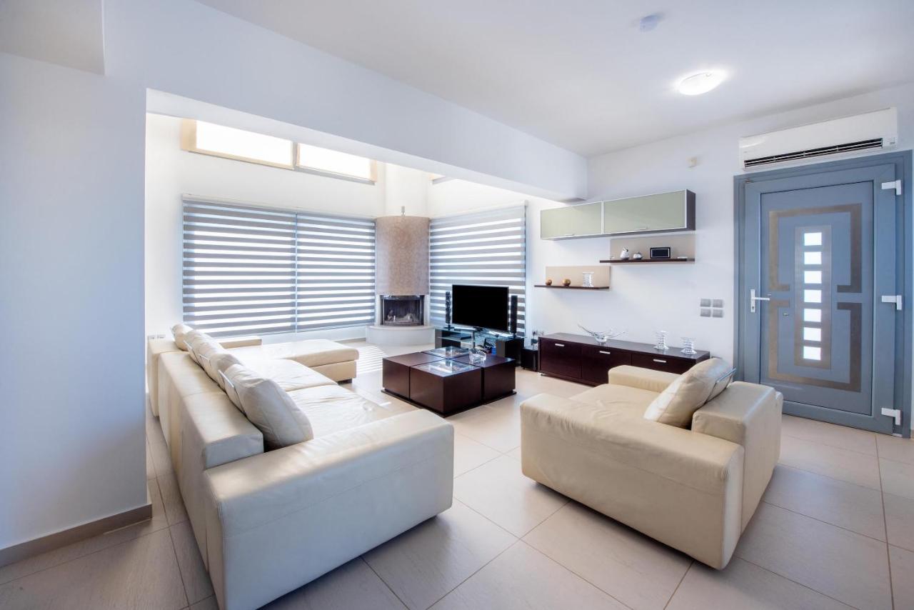 Dias Luxury Villa Koskinou  Bagian luar foto